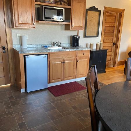 Tavern - Country Suite Newport المظهر الخارجي الصورة